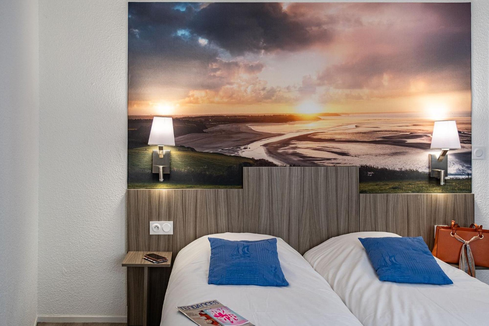 Contact Hotel Du Champ De Mars De Saint-Brieuc Exteriér fotografie